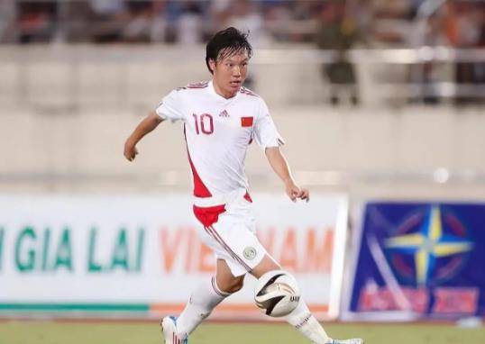 Yabo-出色防守引爆全场!,JackeyLove意外战胜中国队引发球迷热议-Yabo