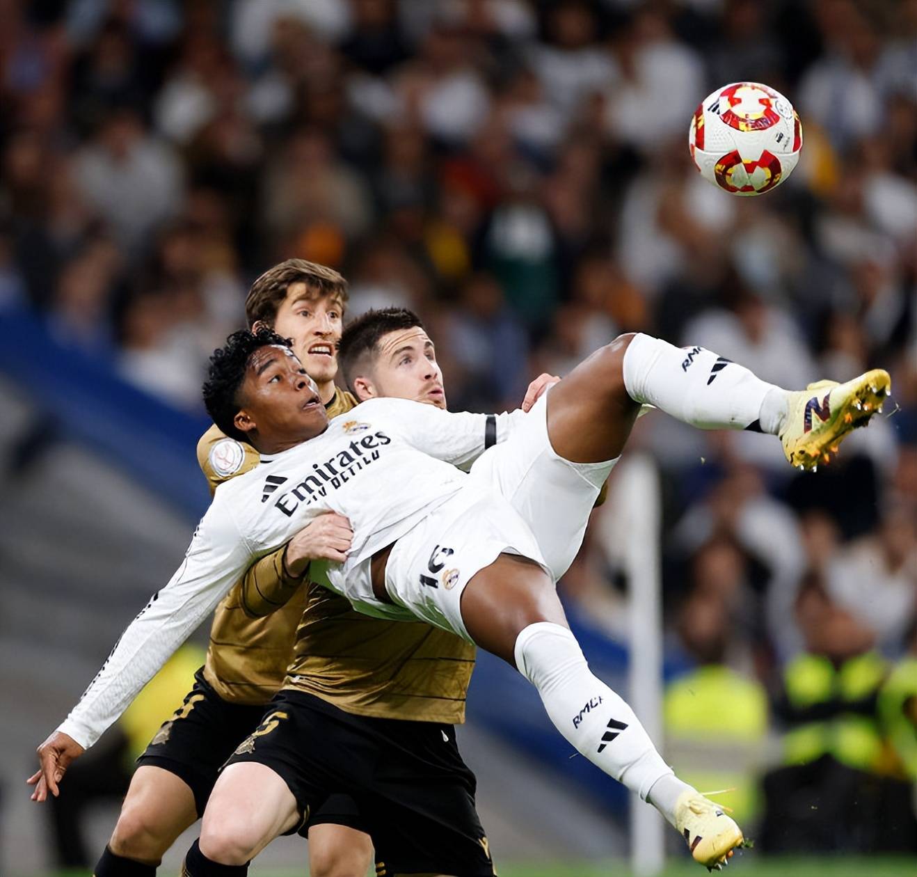 亚博-皇马关键一役惨遭绝杀，球迷难掩失望，最新电脑资源喜欢来源.-亚博